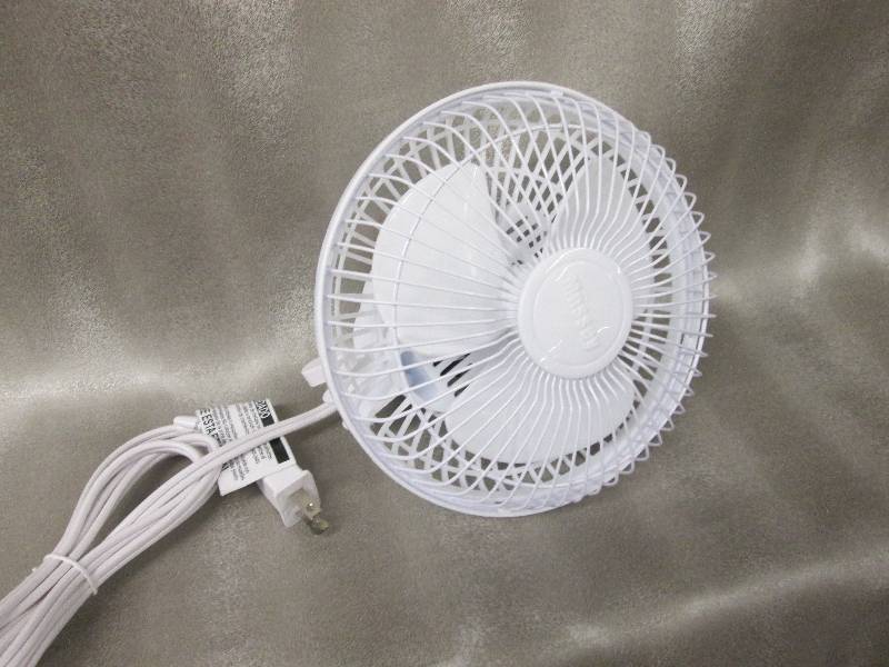 lot 102 image: 6 inch fan missing clip & stand...