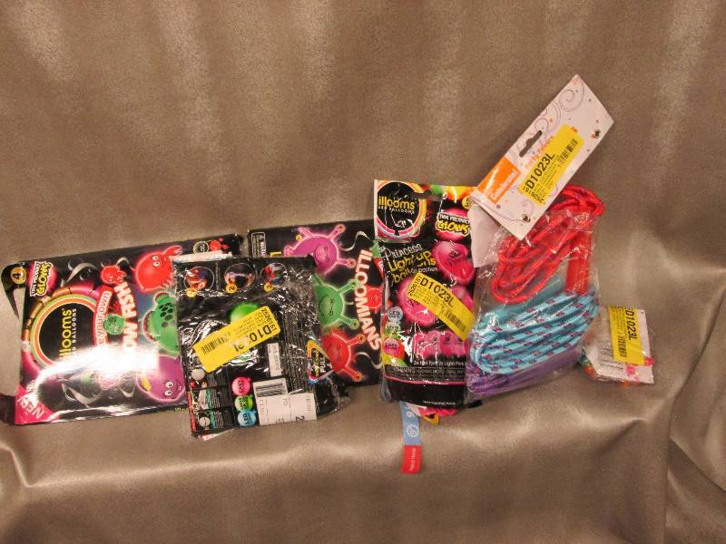 lot 117 image: 4 pkg lightup LED balloons, 3 jump ...