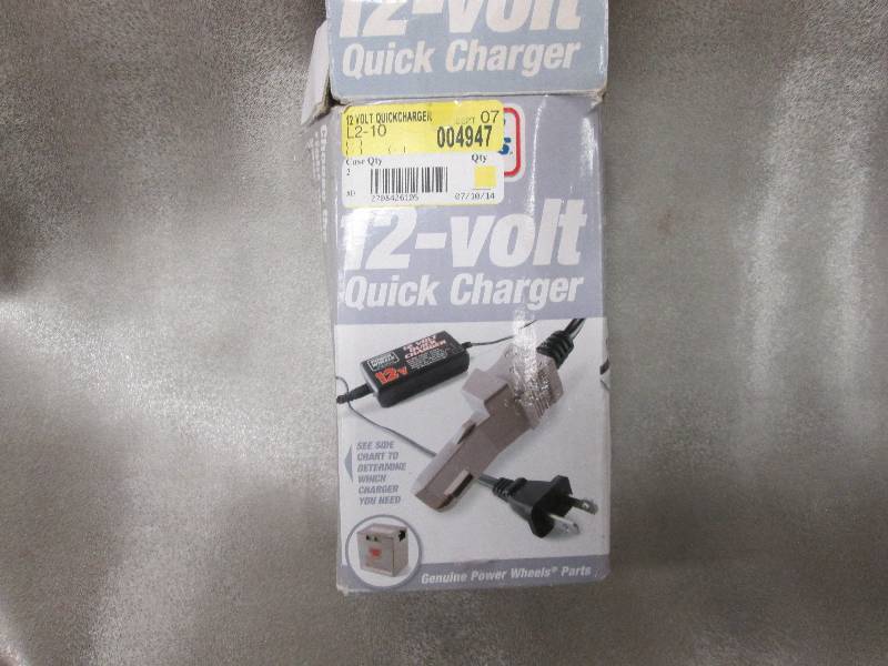 lot 119 image: 12 Volt Quick Charger...