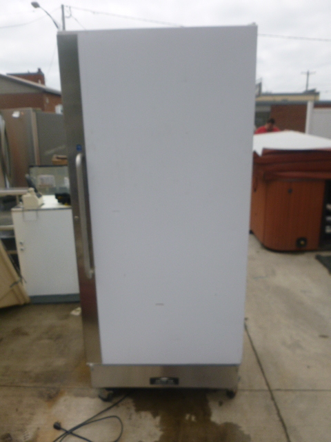 lot 7 image: Arctic Air Commercial Freezer