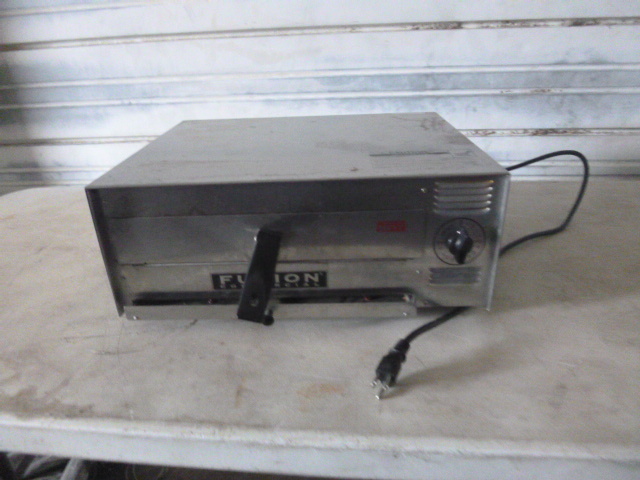 lot 61 image: Fusion Commercial Pizza Oven