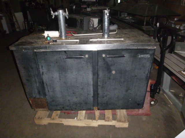 lot 66 image: Superior Beverage Air Keg Dispenser