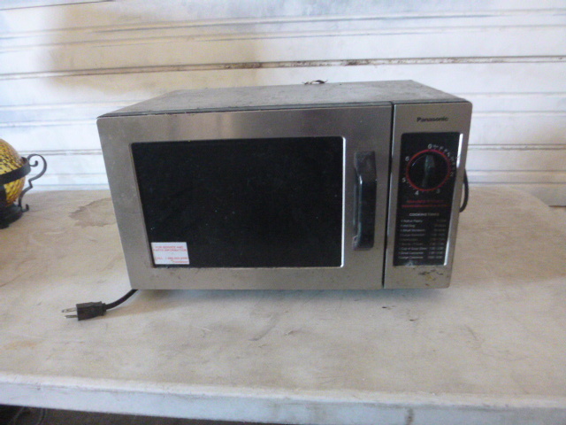 lot 77 image: Panasonic Microwave