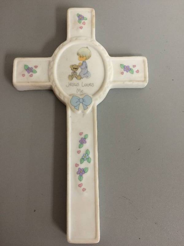 Jesus Loves Me Cross