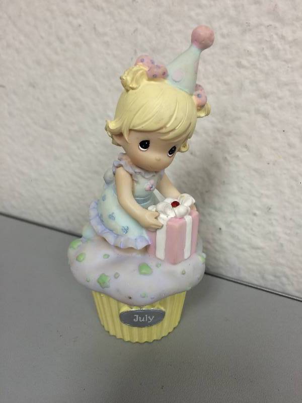 July Cupcake Birthday