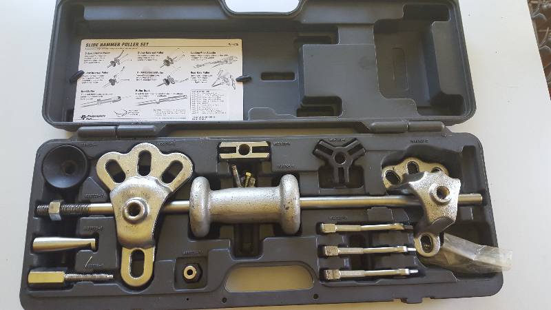 lot 14 image: Slide Hammer Puller Set. Model #W89725
