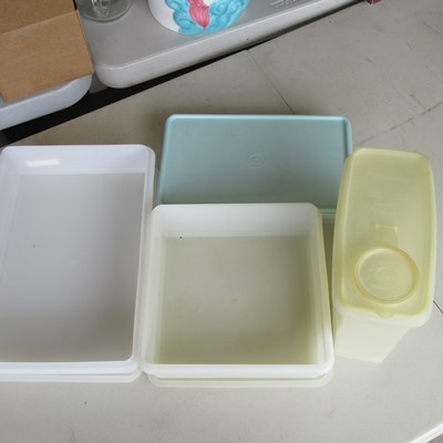 Tupperware Containers