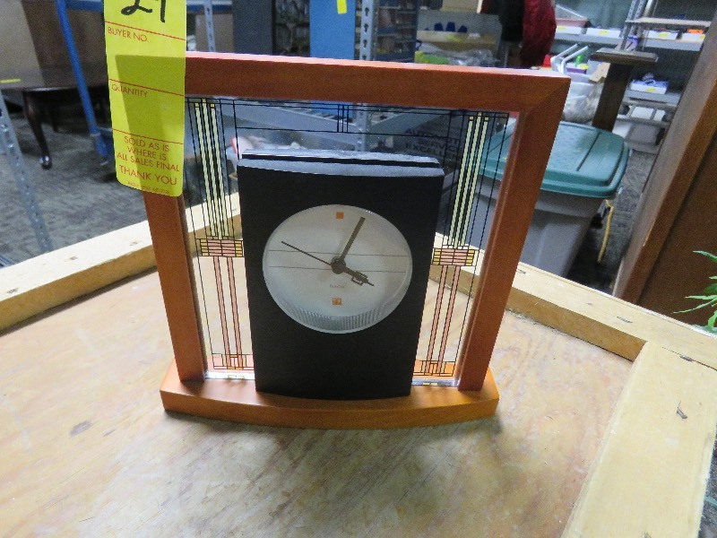 Bulova Desk Clock