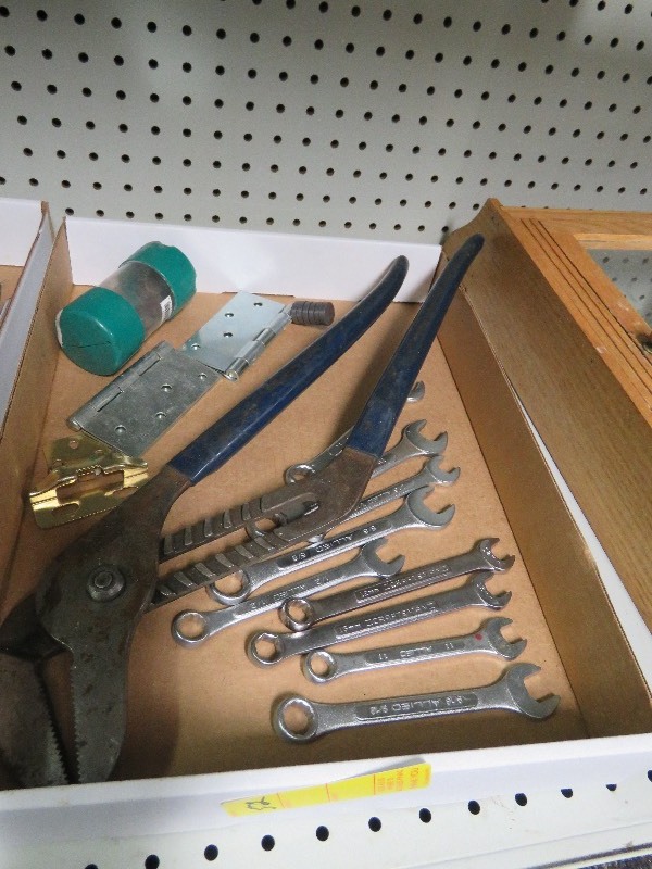 Tool lot