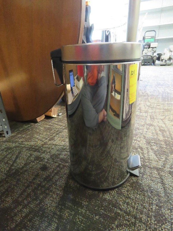 Wastebasket