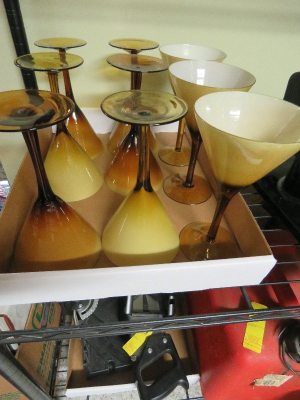 Kitchen lot