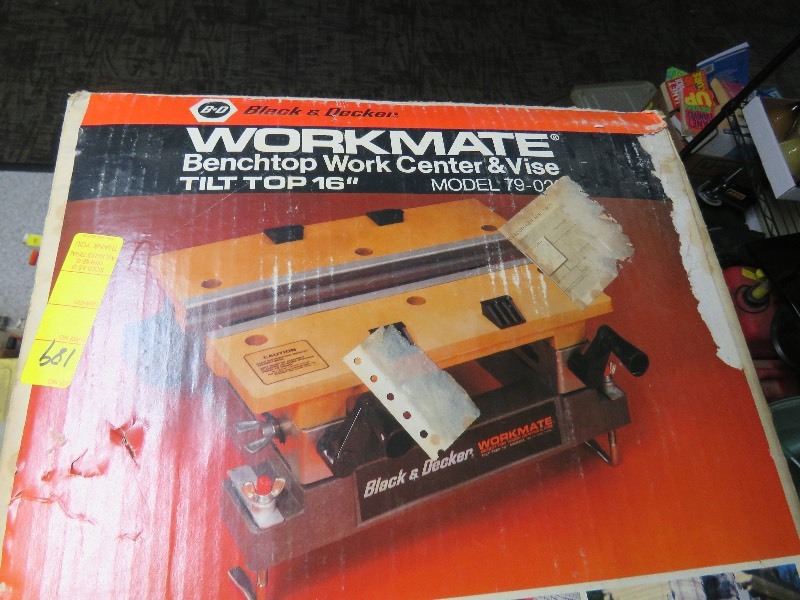 Benchtop workcenter and vise