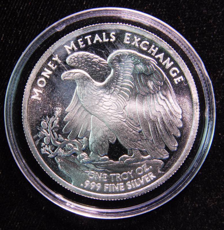 1 TROY OZ. .999 FINE SILVER AMERICAN SILVER EAGLE DESIGN IN AIRTITE