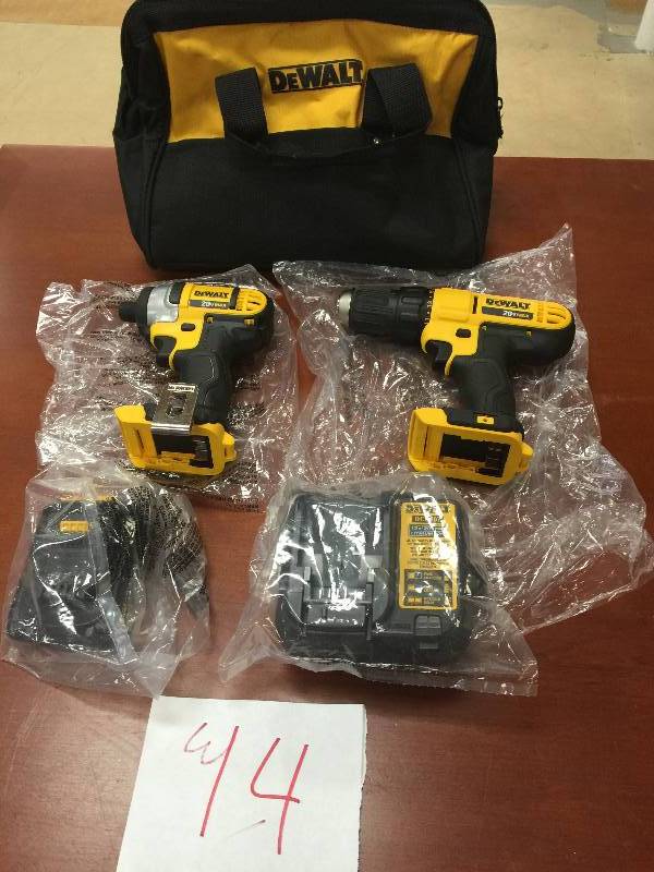 lot 14 image: Dewalt 20-Volt Max XR Lithium-Ion Cordless  Hammer Drill and Impact Driver Combo Kit (2-Tool) New
