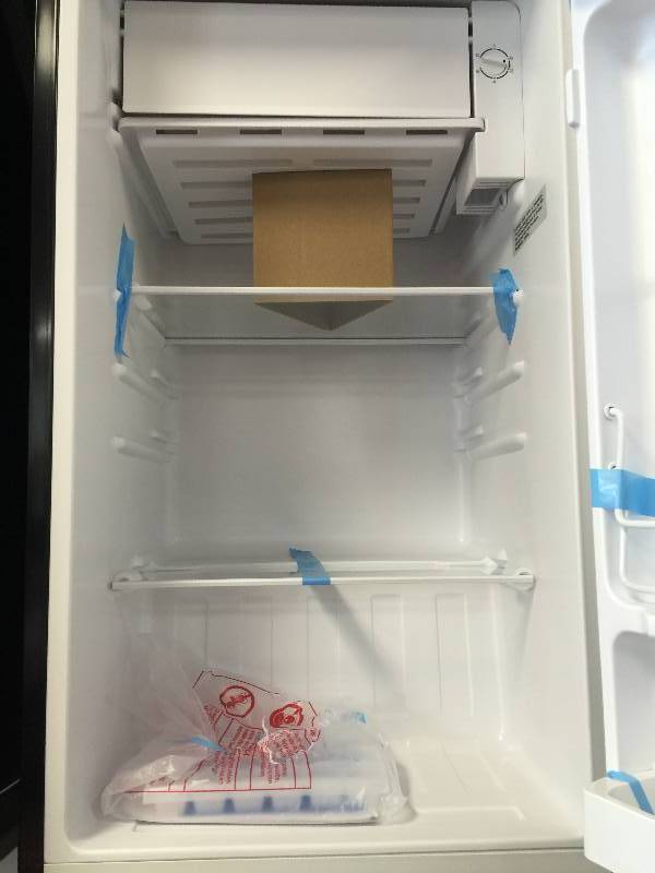 lot 59 image: Haier 3.3 cu ft Refrigerator, Black New