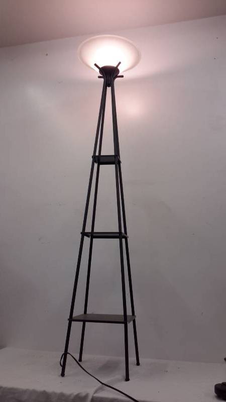 3 metal shelf lamp