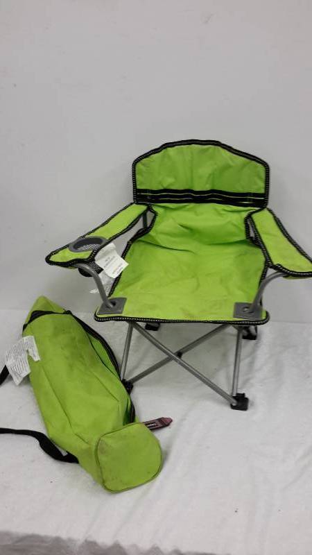 Childs folding chair
