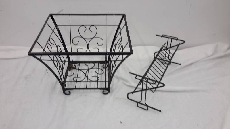 Wire rack and metal basket