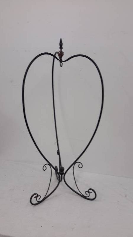 Plant hanger