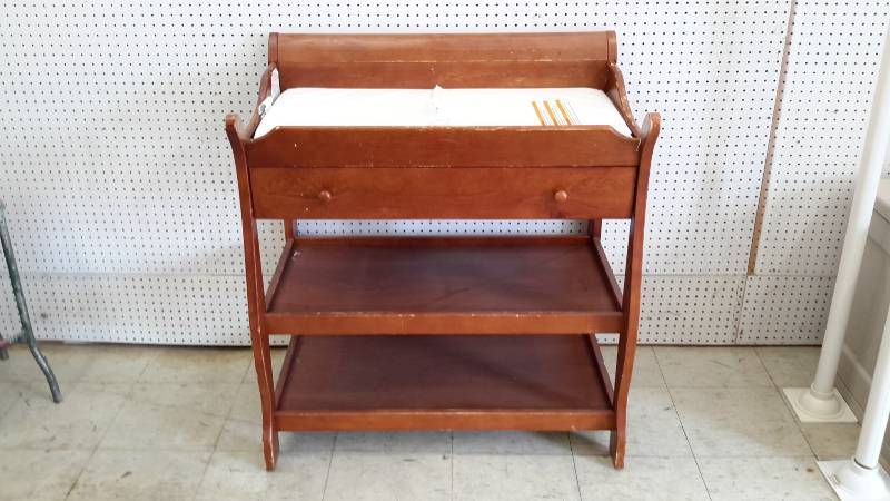 Baby changing table