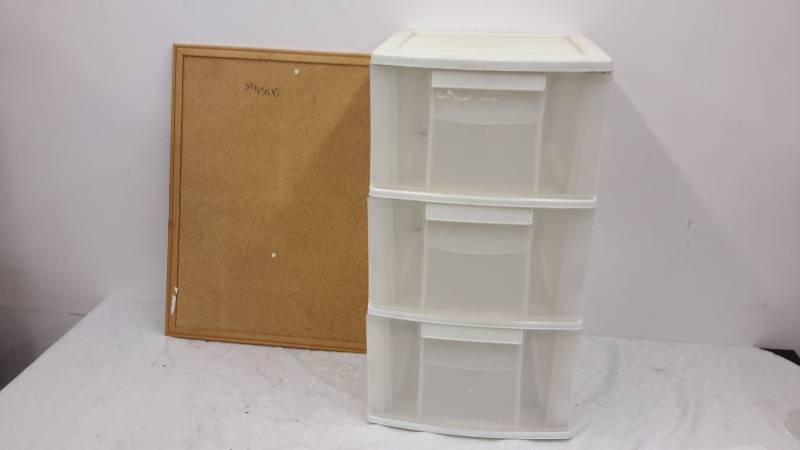 Organizer and corkboard