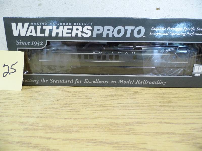 Walthers Mainline Proto Car