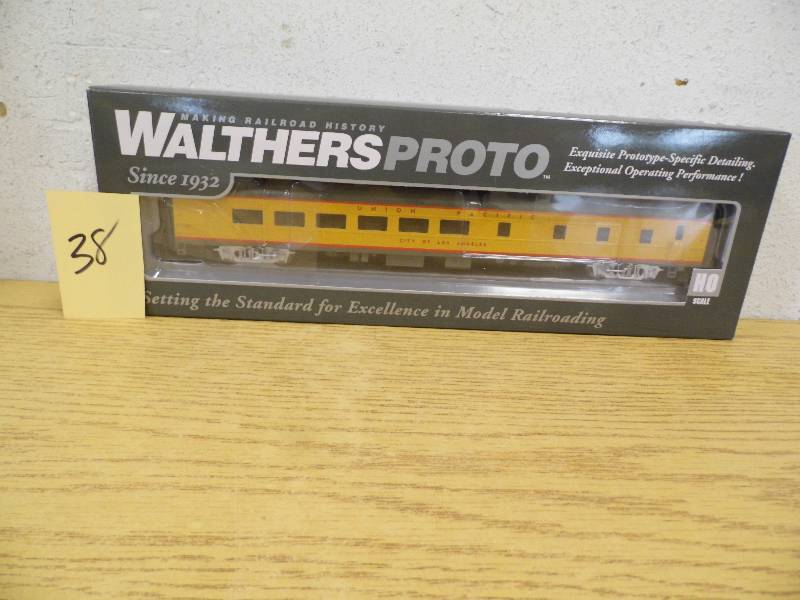 Walthers Mainline Proto Car
