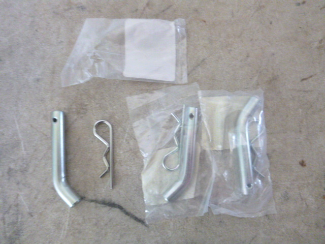 lot 17 image: 3 Valley Hitch Pins