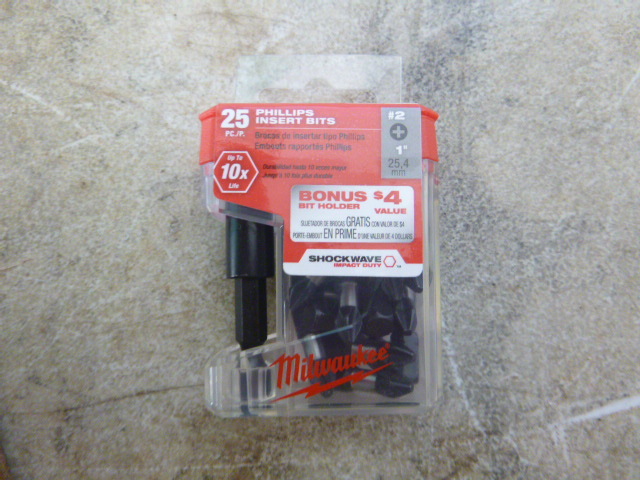 lot 74 image: Milwaukee 25 Piece Phillips Insert Bits