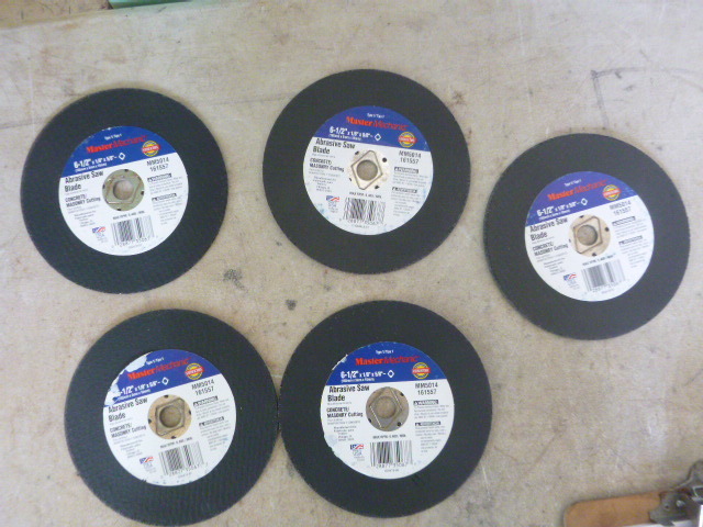 lot 104 image: 5 Master Mechanic Abrasive Saw Blade Concrete Cutting