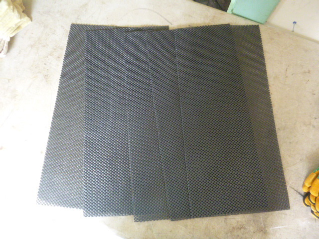 lot 144 image: 5 Toolbox Liners