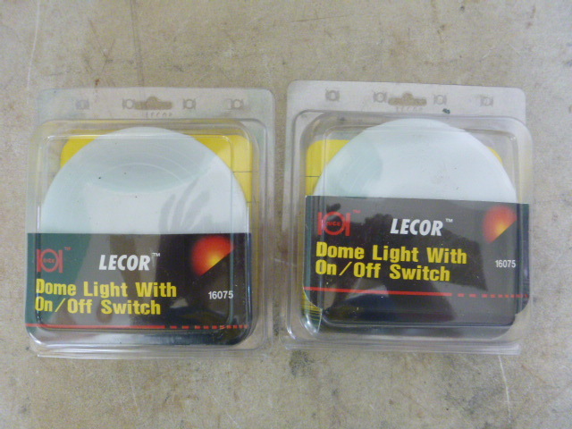 lot 159 image: 2 Lecor Dome Lights