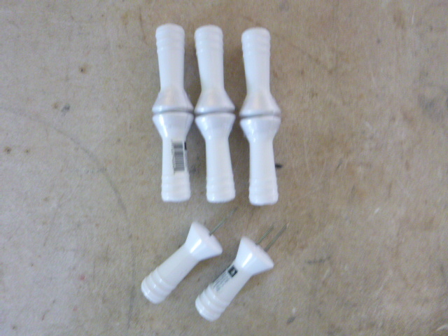 lot 191 image: 4 Sweet Corn Holders