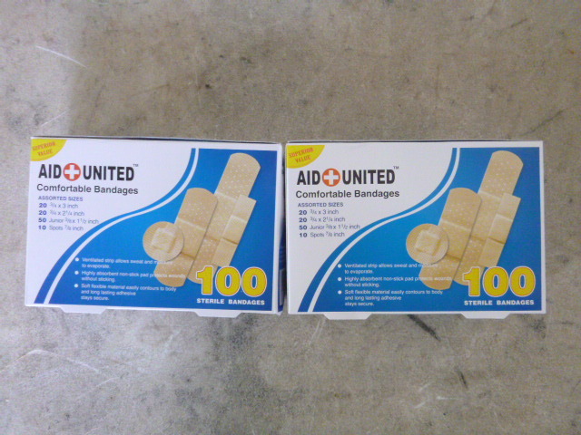 lot 206 image: 2 Boxes of Aid United Comfortable Bandages