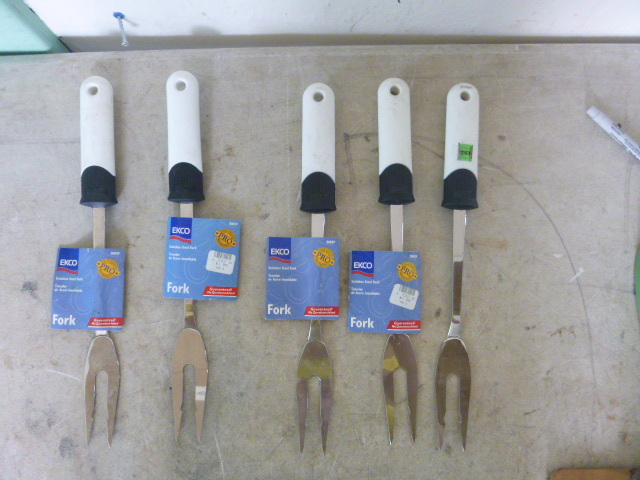 lot 231 image: 5 Ekco Stainless Steel Forks