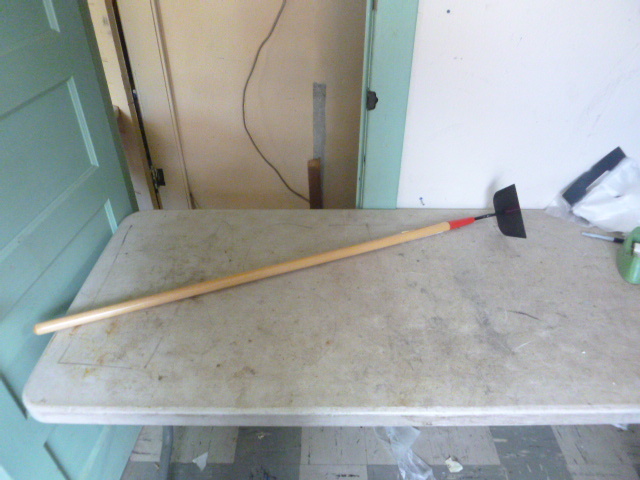 lot 289 image: Work Force Garden Hoe