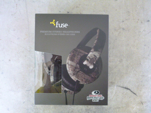 lot 314 image: Fuse Mossy Oak Premium Stereo Headphones