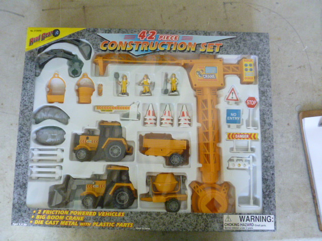 lot 345 image: Road Gear Toy Construction Set