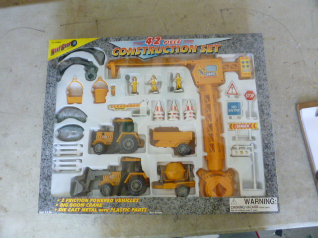 lot 346 image: Road Gear Toy Construction Set
