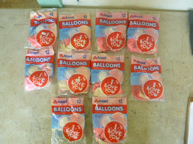 lot 347 image: 10 Packs of Balloons