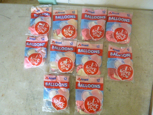 lot 348 image: 10 Packs of Balloons