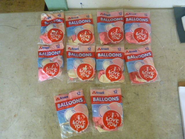 lot 350 image: 10 Packs of Balloons