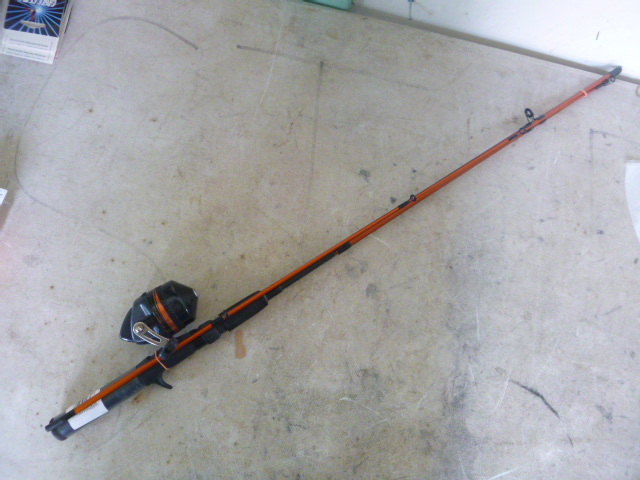 lot 375 image: R2F Rod and Reel
