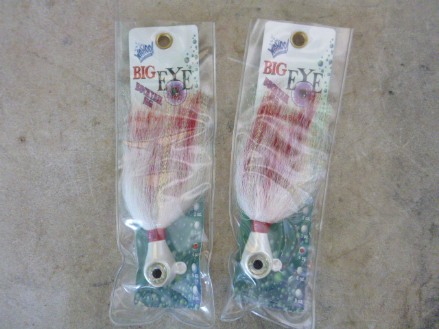 lot 381 image: 2 Wahoo Big Eye Bucktail Jigs