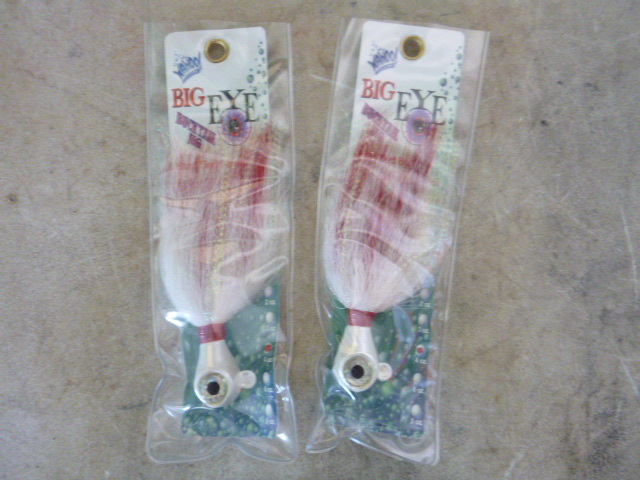 lot 383 image: 2 Wahoo Big Eye Bucktail Jigs