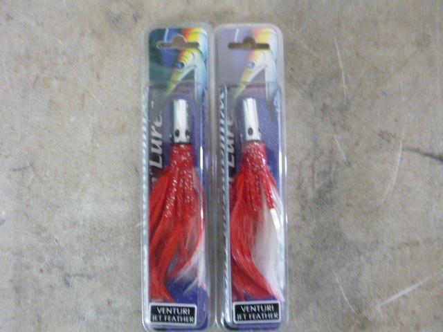 lot 395 image: 2 Williamson Lures with Venturi Jet Feather