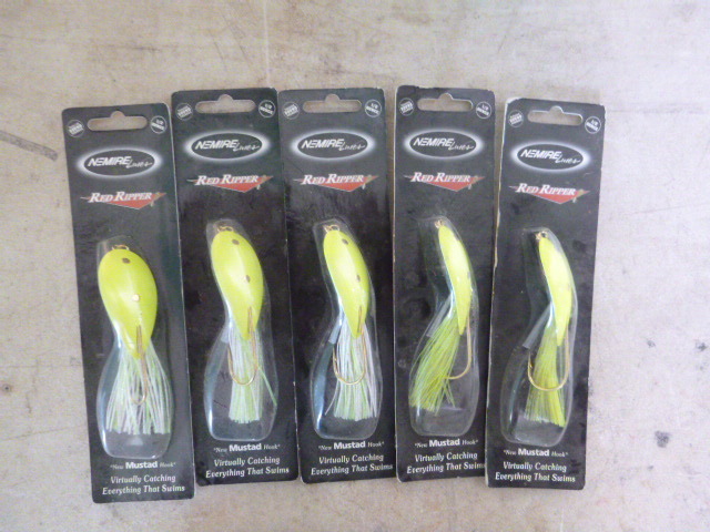 lot 409 image: 5 Nemire Red Ripper Lures