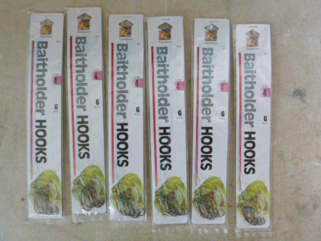 lot 410 image: 6 Packs of Danielson Baitholder Hooks