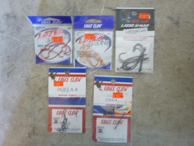 lot 419 image: 5 Packs of Miscellaneous Fishing Hooks