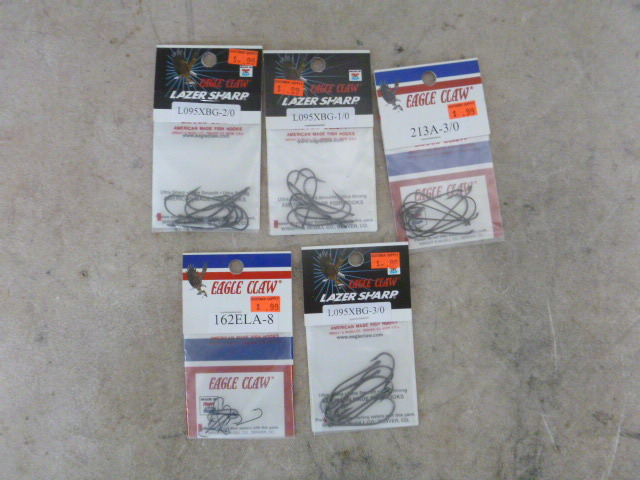 lot 423 image: 5 Packs of Miscellaneous Fishing Hooks